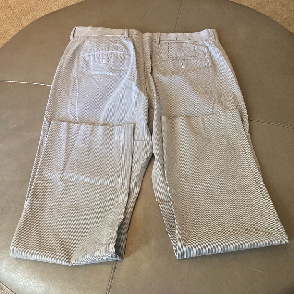Express Men's Gray Striped Pants - Picture 3 of 4